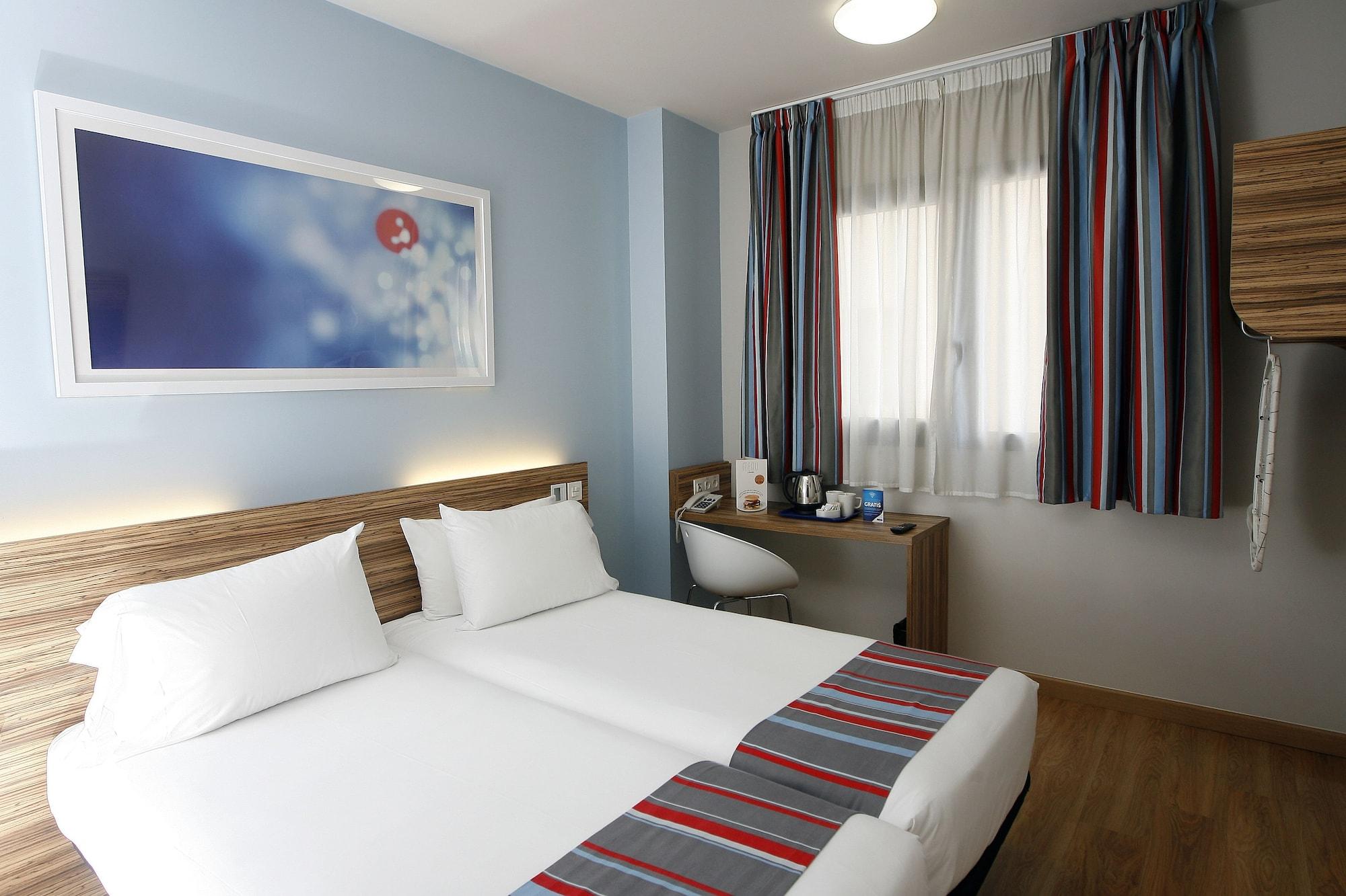 Travelodge Madrid Alcalá Exterior foto