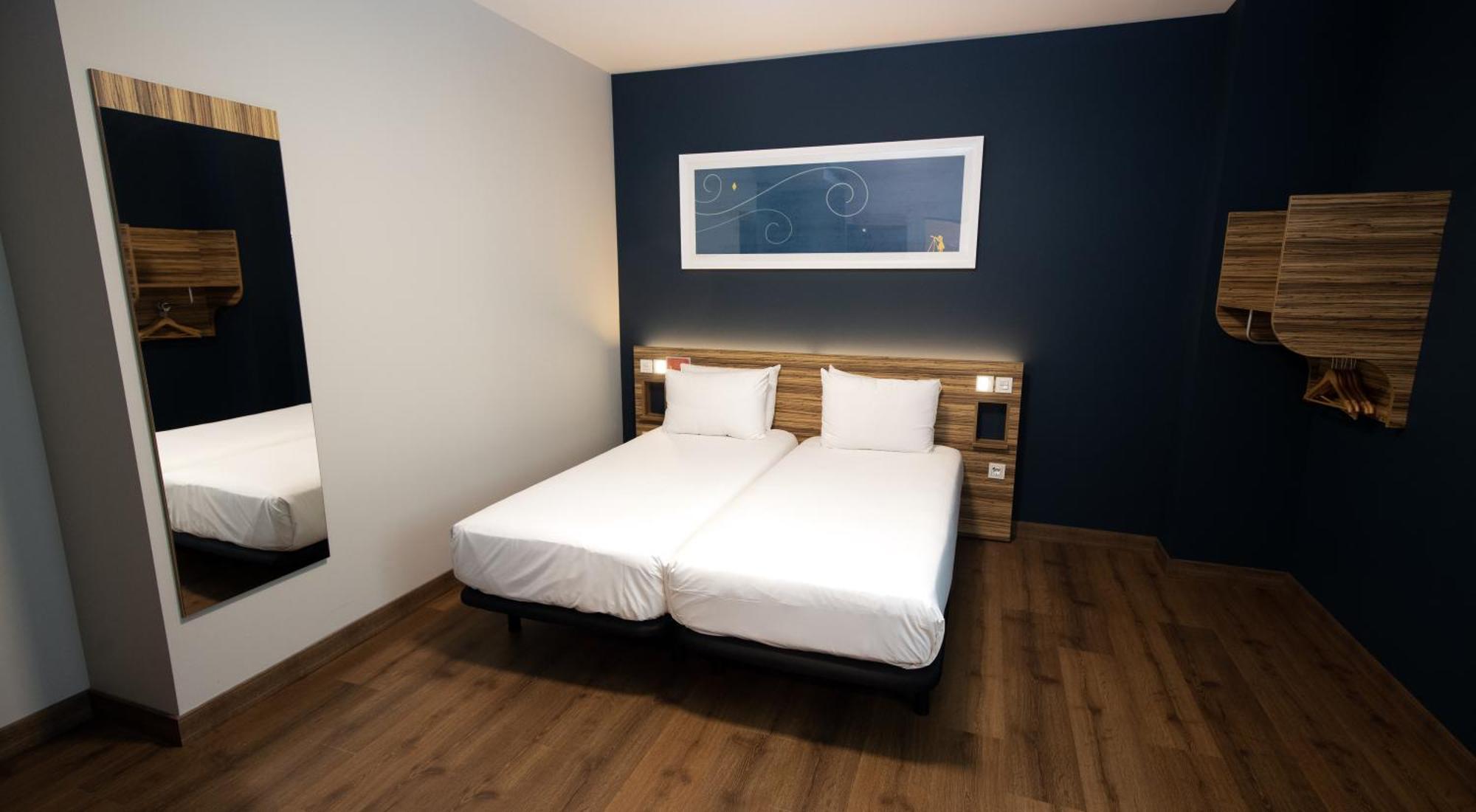 Travelodge Madrid Alcalá Quarto foto